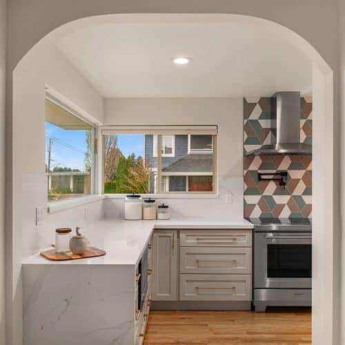 At Blue Water Design Build, we specialize in creating kitchens that blend style, functionality, and sustainability—perfectly tailored to Seattle’s unique lifestyle.